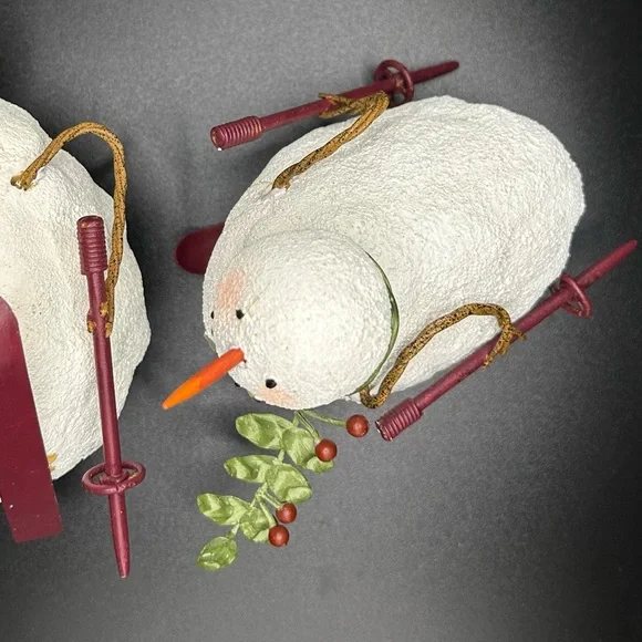 Skiing Snowmen Figures - Picture 11 of 13